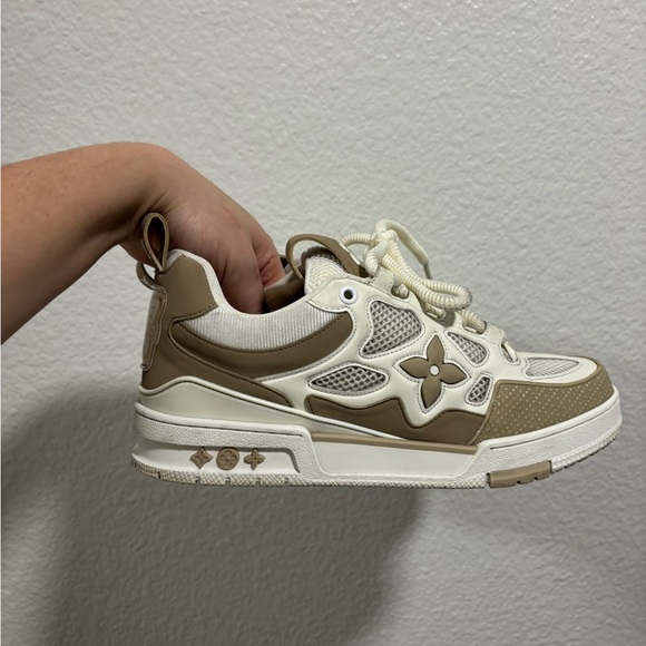🔥LV Trainers beige - Picture 6 of 9